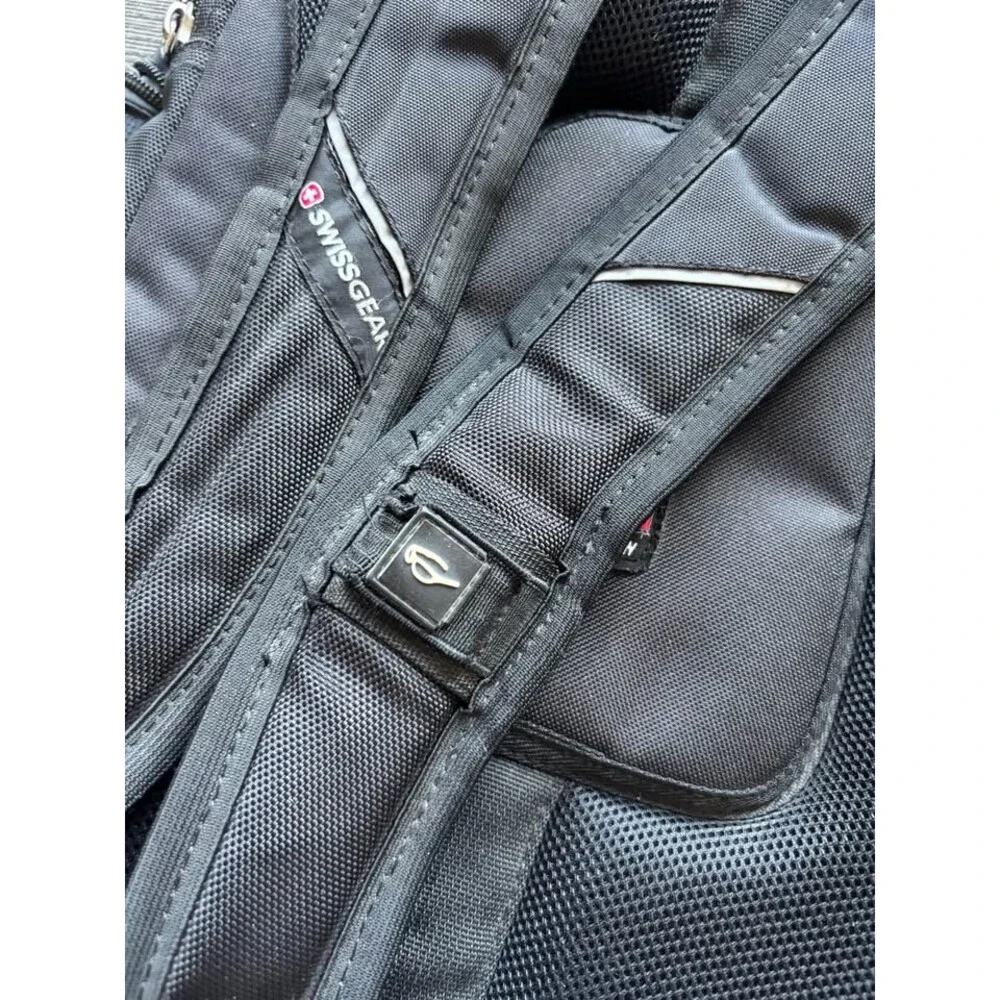 Swissgear ScanSmart Tech Laptop Backpack Black Airflow Multi-Pocket Travel Bag